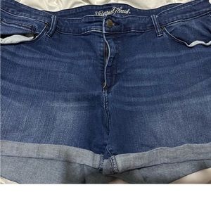 Universal thread midi shorts with stretch